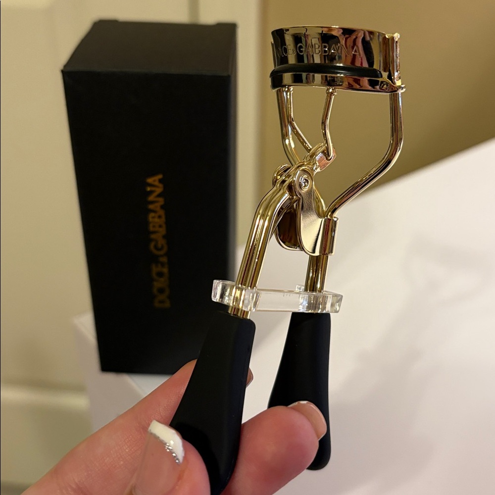 NEW Dolce & Gabbana High End Eyelash Curler